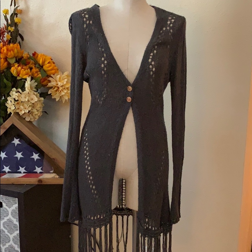 Buckle Daytrip Cardigan Medium